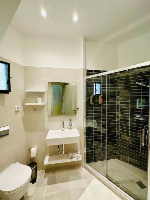 The Pearl Of Athens, 1 Km From The Acropolis Apartment Екстериор снимка